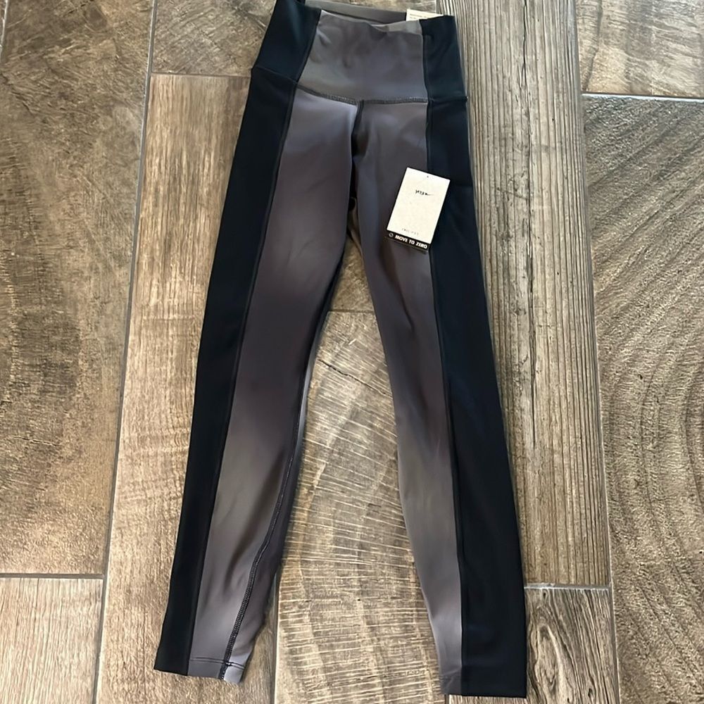 Nwt Nike yoga dri- fit pants